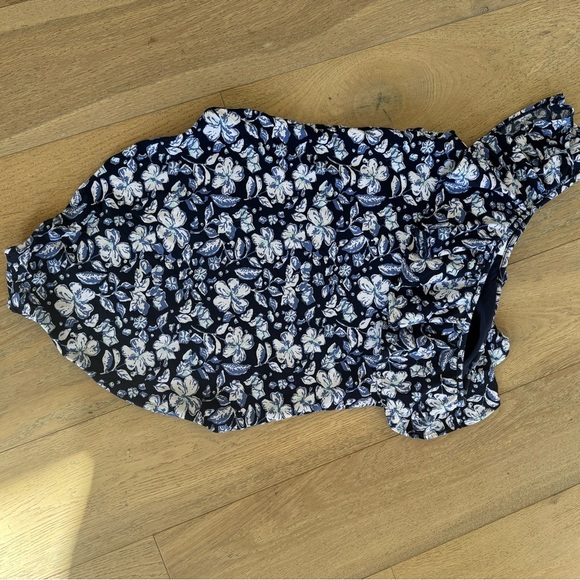 Vineyard Vines Hibiscus Floral Ruffle One-Shoulder One-Piece Small - Picture 5 of 5